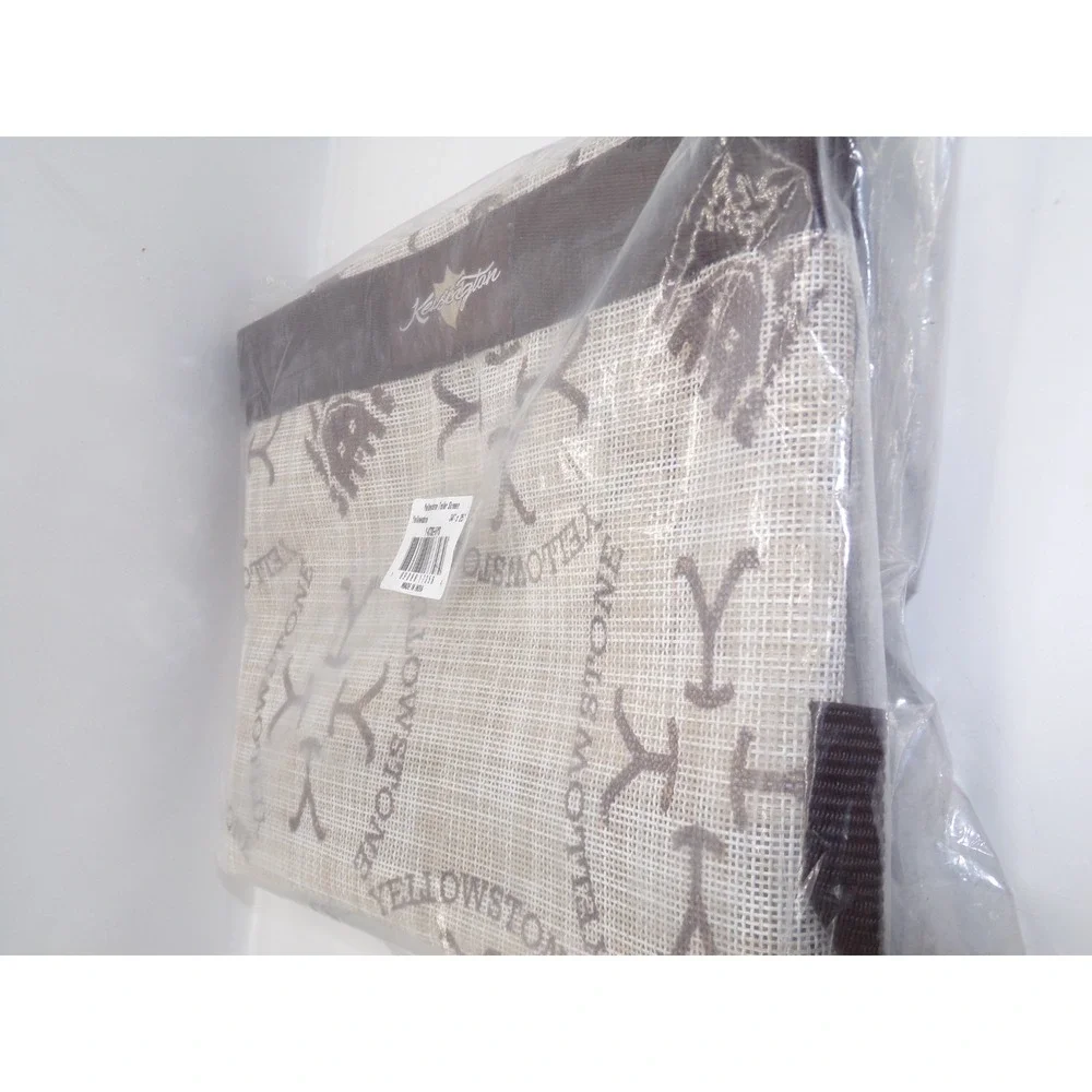 Kensington Window Screen Four Strap UV Protection 34 x 25 horse trailer screen